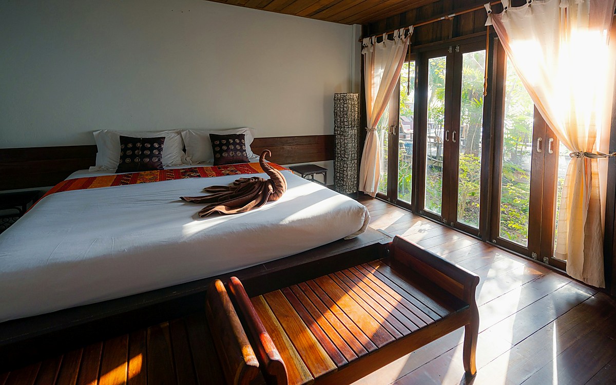 Rooms & Pricing